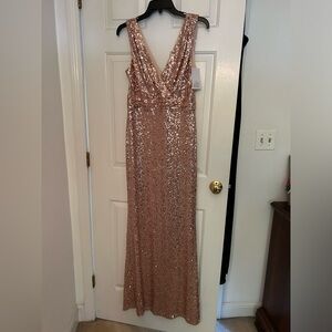 NWT - Stunning sequined gown by Badgley Mischka.